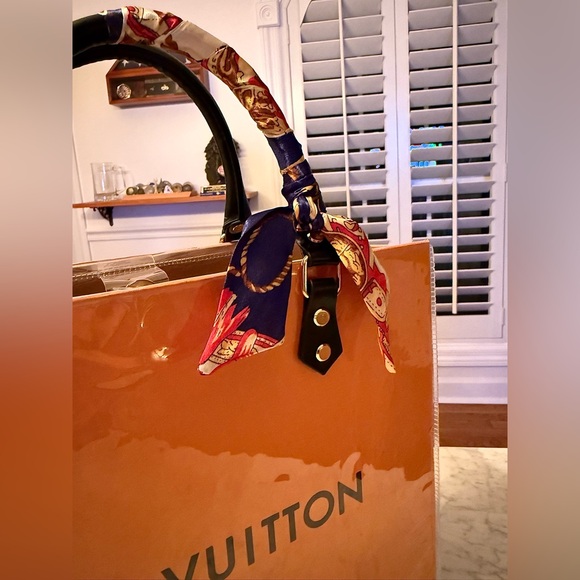 Upcycled Louis Vuitton Shoe Box Handbag | Handmade Luxury Statement Bag - Picture 2 of 5